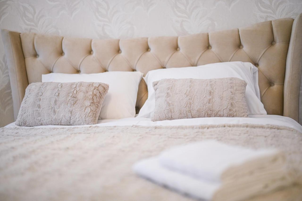 Apartman City Charm Banja Luka Buitenkant foto