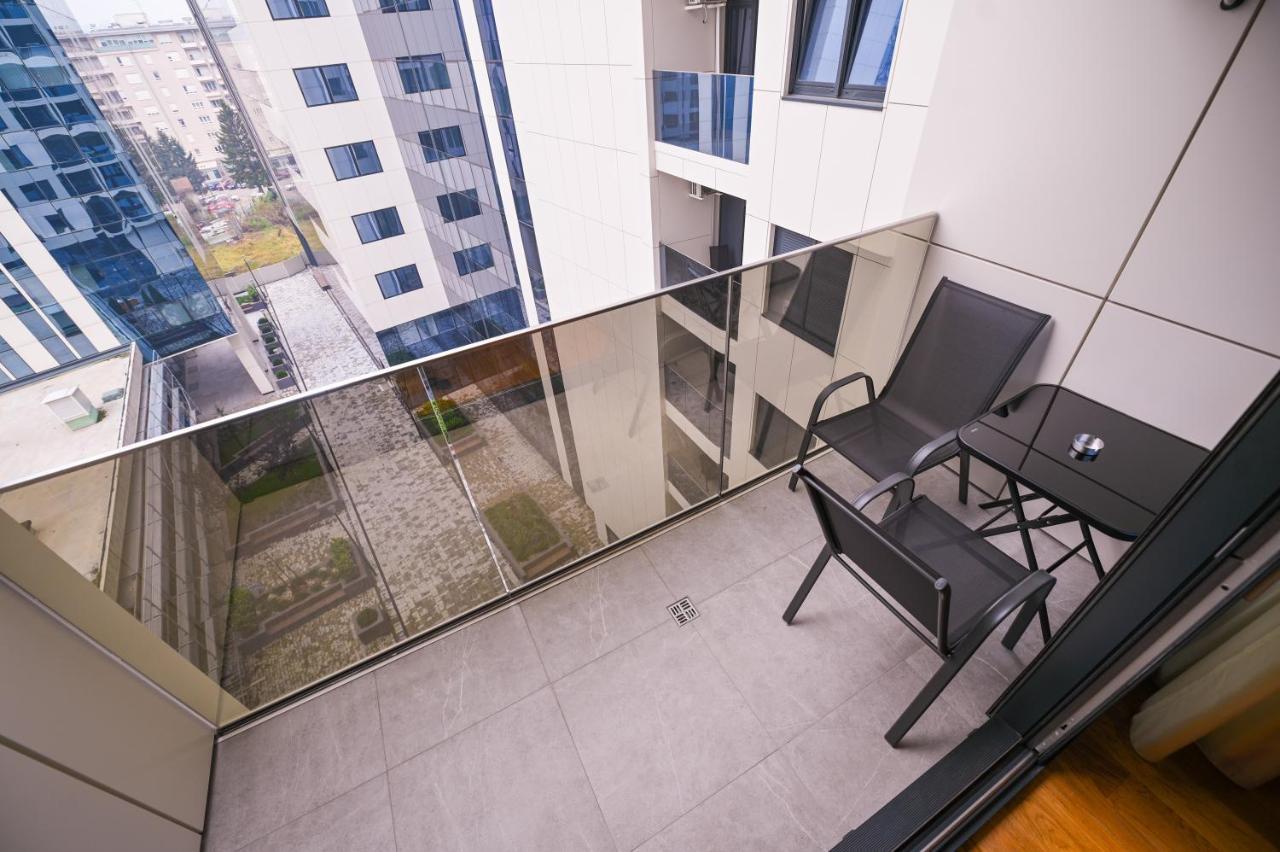 Apartman City Charm Banja Luka Buitenkant foto