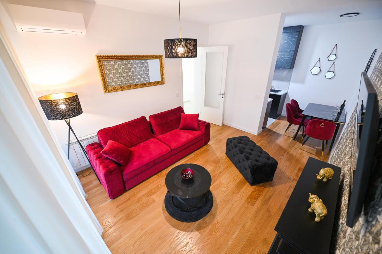 Apartman City Charm Banja Luka Buitenkant foto