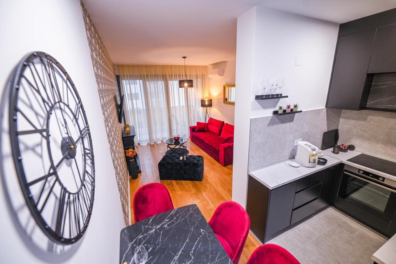 Apartman City Charm Banja Luka Buitenkant foto
