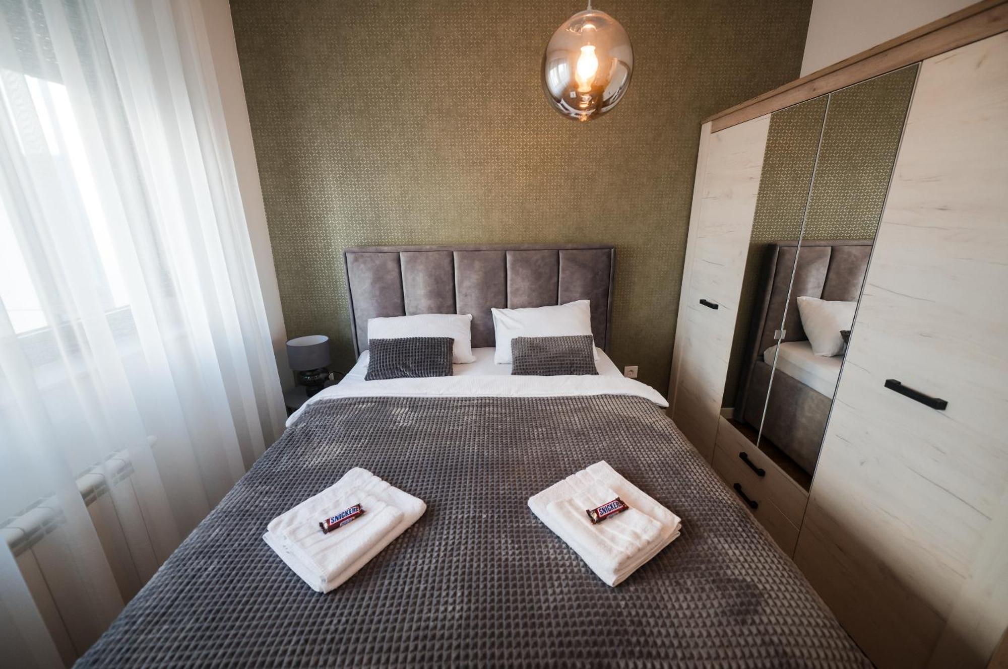 Apartman City Charm Banja Luka Buitenkant foto