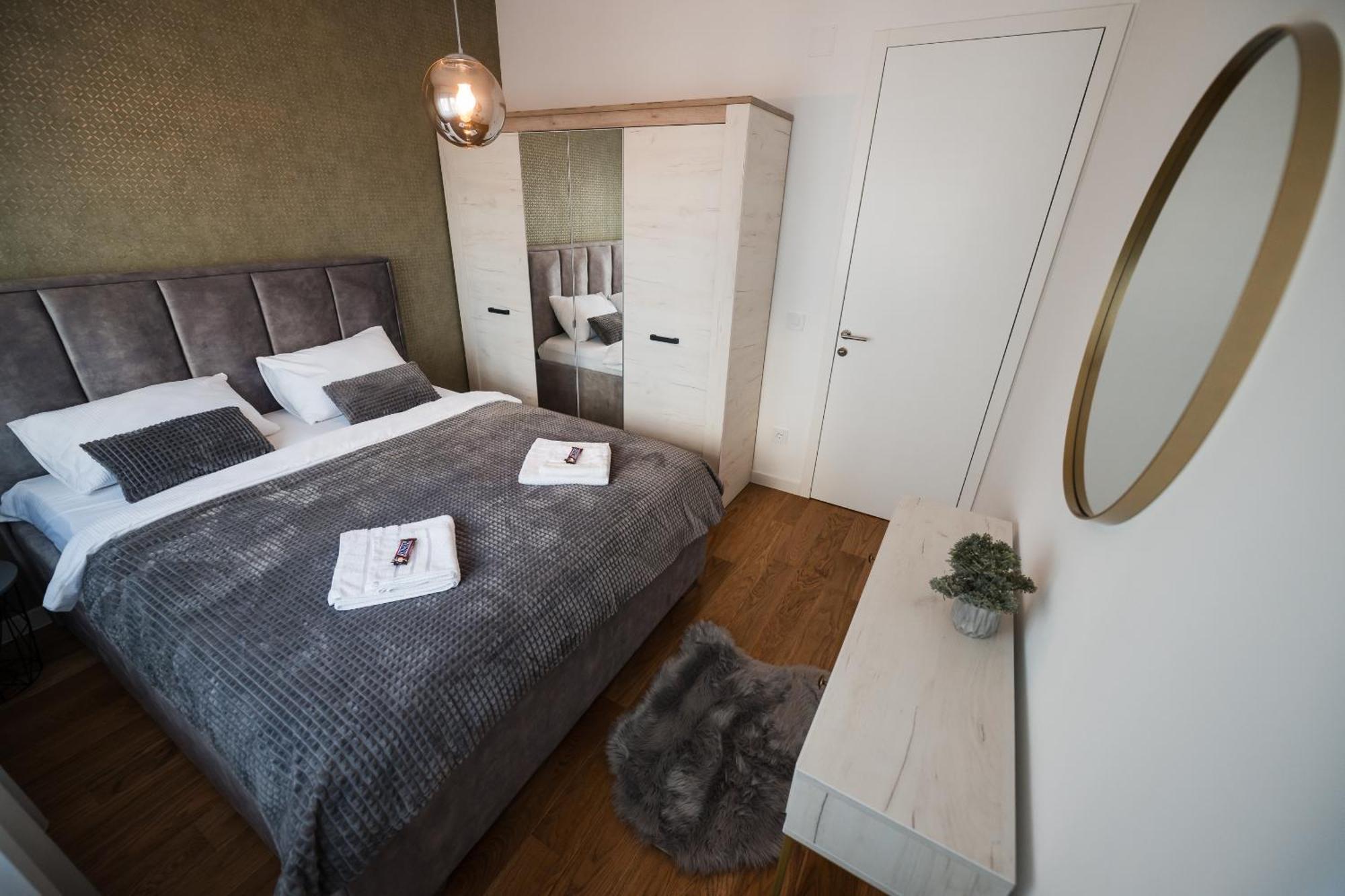Apartman City Charm Banja Luka Buitenkant foto